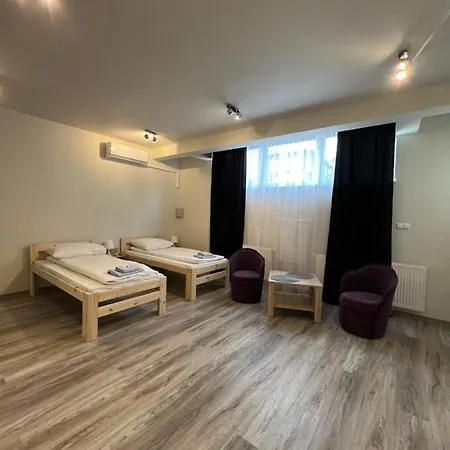 Etna 4 - -parking Osmeckiego 4 E -parking -garaz- * Rzeszow