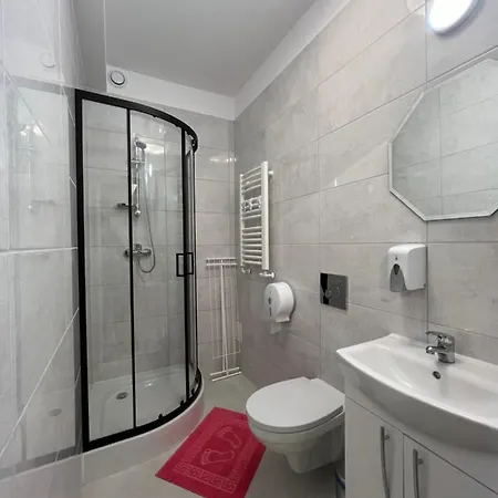 Etna 4 - -parking Osmeckiego 4 E -parking -garaz- * Rzeszow