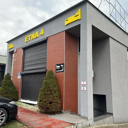 Etna 4 - - Osmeckiego 4 E -parking -garaż-