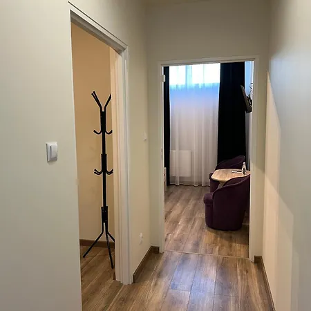 Etna 4 - -parking Osmeckiego 4 E -parking -garaz-