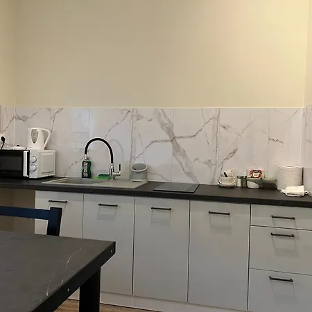 Etna 4 - -parking Osmeckiego 4 E -parking -garaz-