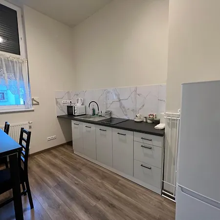 Etna 4 - -parking Osmeckiego 4 E -parking -garaz- Апартаменти